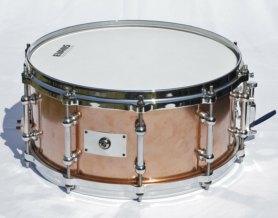 Caja de 14x6,5 con casco de cobre y aros die cast de segunda mano · Foto 3 de 10 · Segovia · 350 €