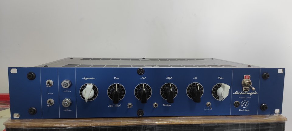 Black Friday - Hendyamps Michelangelo Stepped Mastering EQ