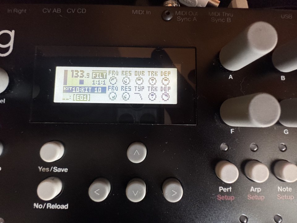Vendo Elektron Analog Four MKI