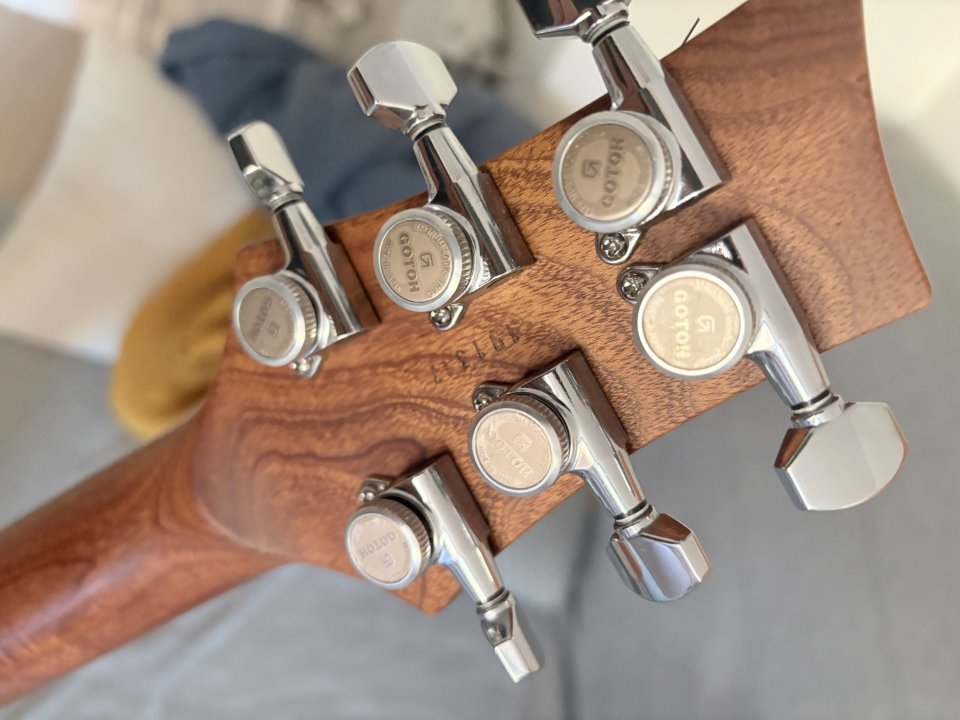 FAME FORUM IV MODERN