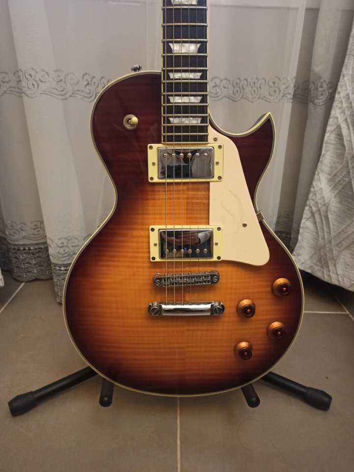 SIRE LARRY CARLTON L7 TS