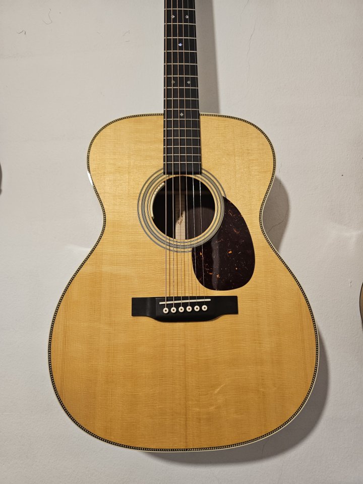 Guitarra Martin OM-28 Reimagined (2021) de segunda mano · Foto 1 de 8 · Barcelona · 2900 €