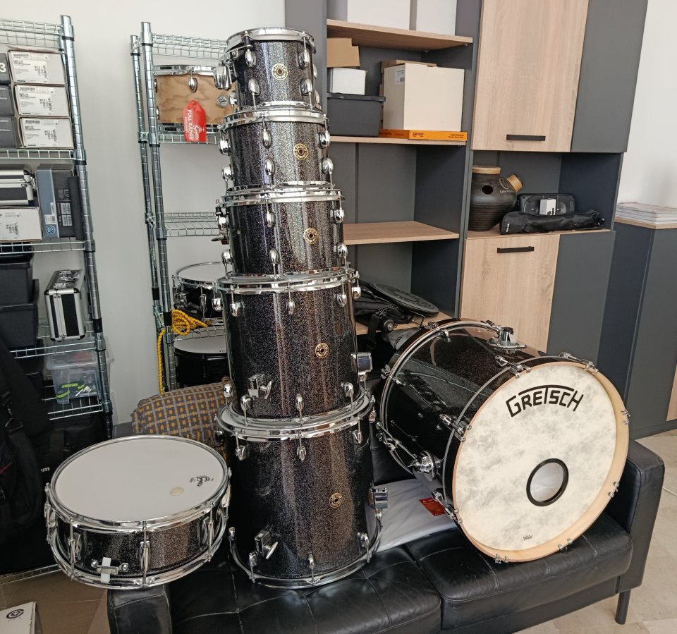 GRETSCH CATALINA MAPLE 7 piezas +FUNDAS+PARCHES de segunda mano · Foto 1 de 10 · Cádiz · 980 €