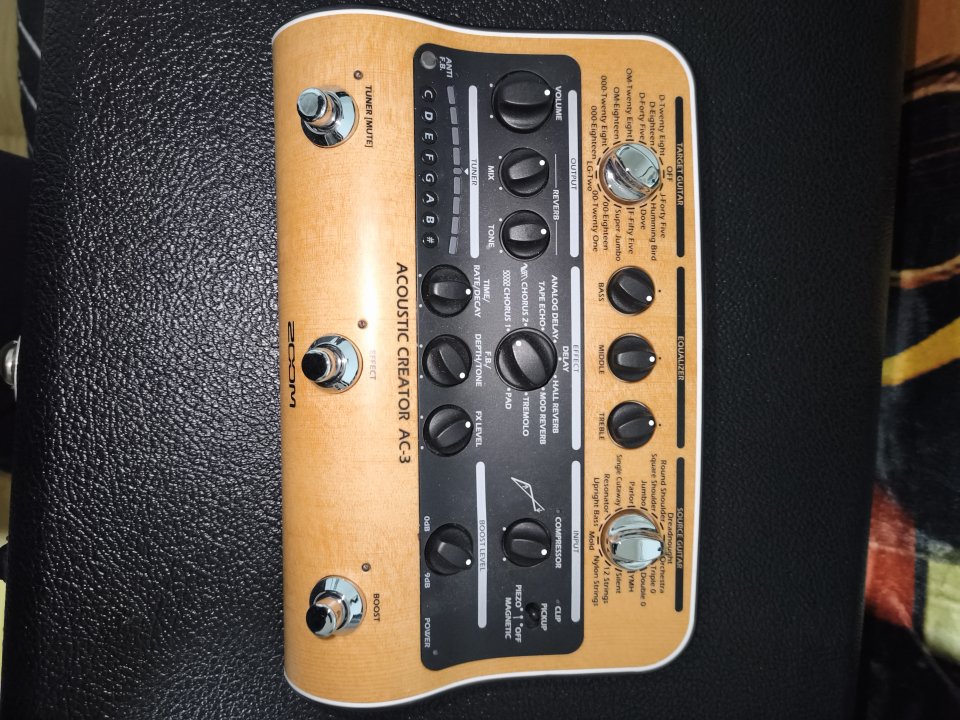 Vendo/cambio zoom ac3 previo pedalera guitarra acústica
