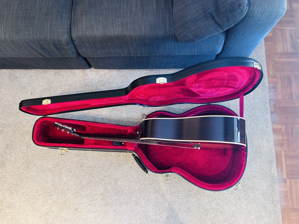 Epiphone Slash J-45 Signature - ¡IMPECABLE / Estado de Tienda! + Estuche Original de segunda mano · Foto 4 de 7 · Asturias · 650 €