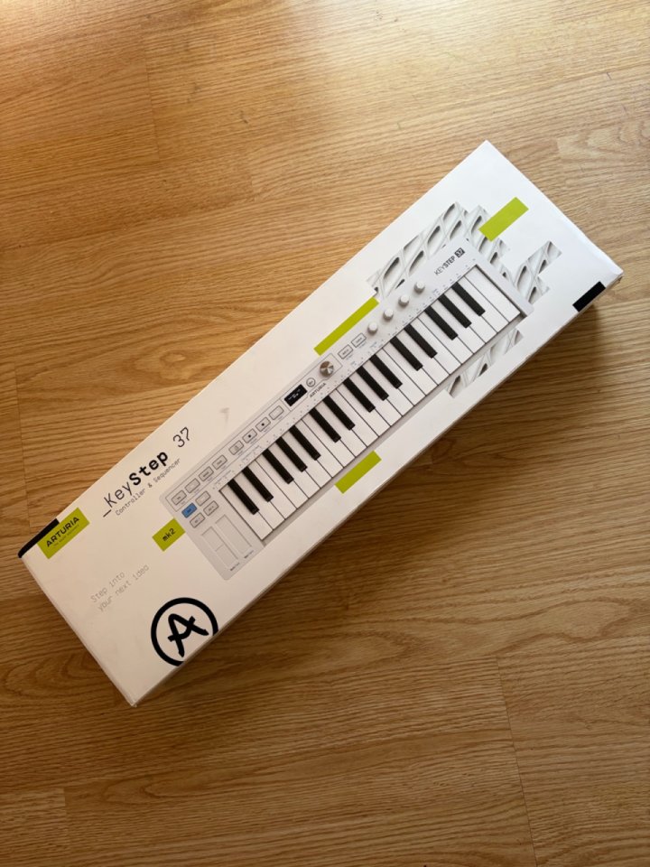 Arturia Keystep 37 MK2 de segunda mano · Foto 6 de 6 · Madrid · 140 €