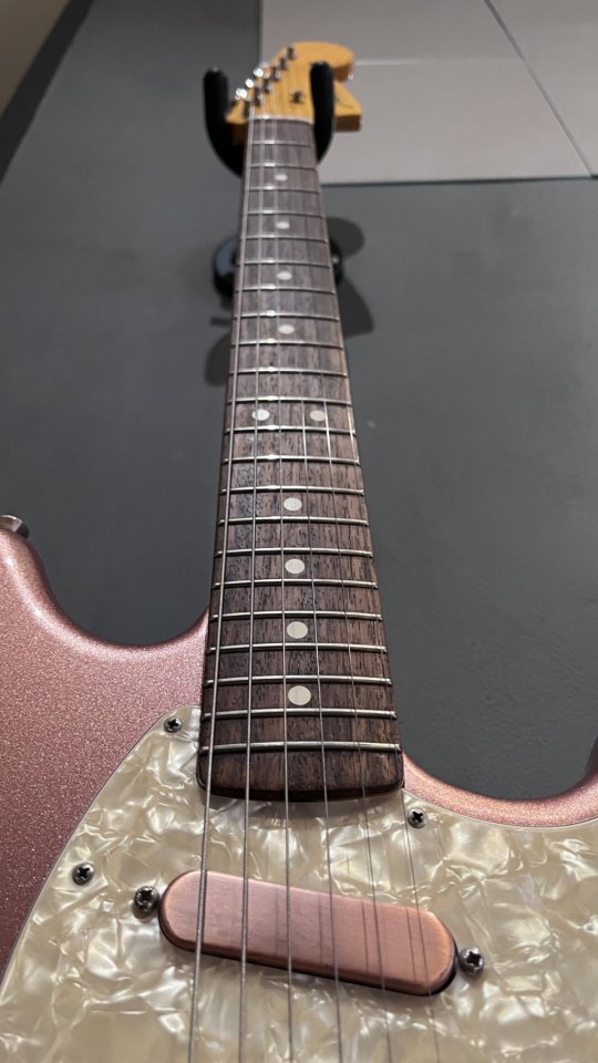 Fender Mustang American Performer – Johnny Marr de segunda mano · Foto 4 de 6 · Barcelona · 1450 €
