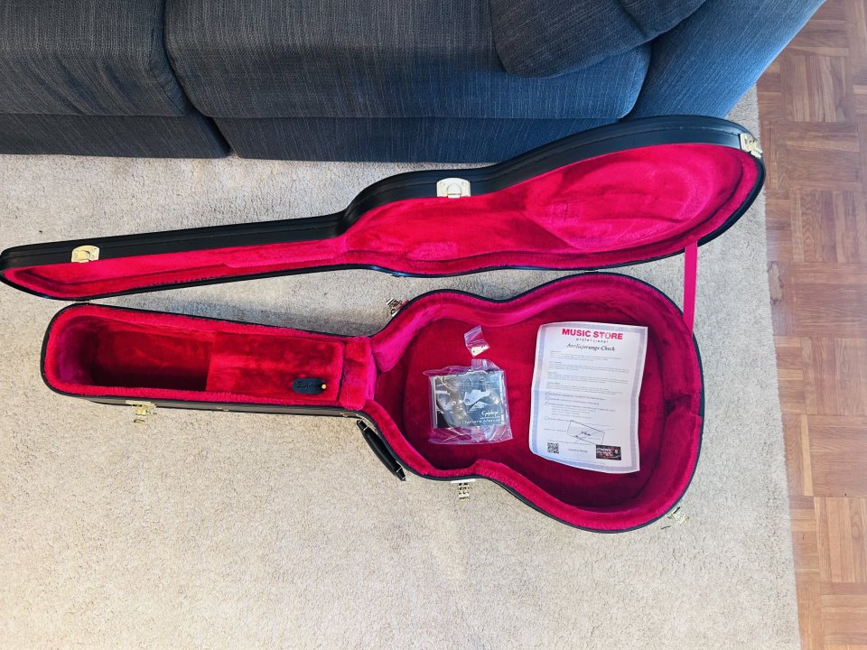 Epiphone Slash J-45 Signature - ¡IMPECABLE / Estado de Tienda! + Estuche Original de segunda mano · Foto 6 de 7 · Asturias · 650 €