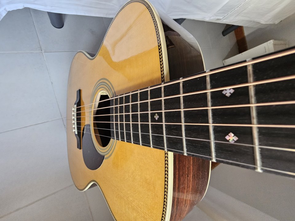 Guitarra Martin OM-28 Reimagined (2021) de segunda mano · Foto 7 de 8 · Barcelona · 2900 €