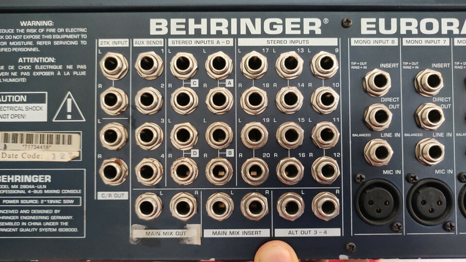 Behringer Eurorack MX2804A 28IN+4BUS
