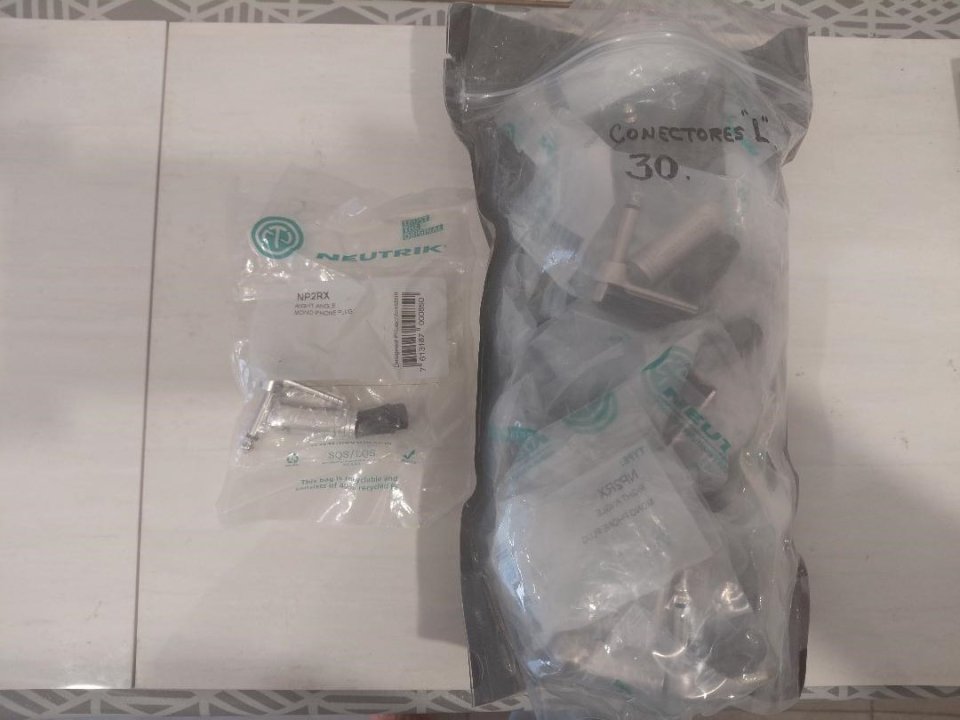 Material de audio Mogami neutrik de segunda mano · Foto 3 de 10 · Lugo · 450 €