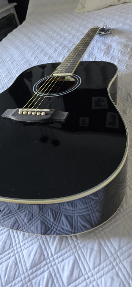 Guitarra Acústica Harley Benton de segunda mano · Foto 10 de 10 · Madrid · 55 €