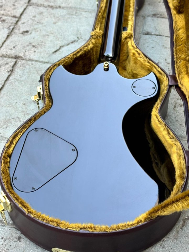 Yamaha SG2000 Black – Estado NOS / Como nueva – 2.500 € de segunda mano · Foto 2 de 10 · Madrid · 2500 €
