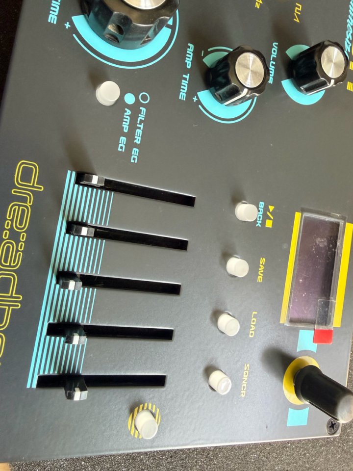 Dreadbox Typhon de segunda mano · Foto 1 de 4 · Girona · 350 €