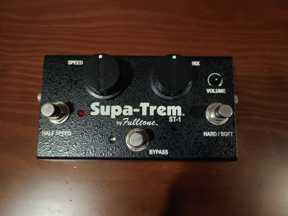 Pedal trémolo Fulltone Supa-Trem ST-1 de segunda mano · Foto 1 de 6 · Barcelona · 160 €