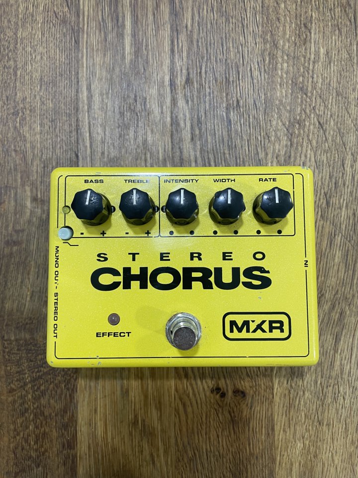 MXR Stereo Chorus Pedal (OFERTA, NO NEGOCIABLE)