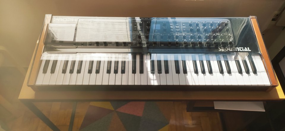 Sequential PROPHET REV2-8 de segunda mano · Foto 7 de 7 · Asturias · 1800 €