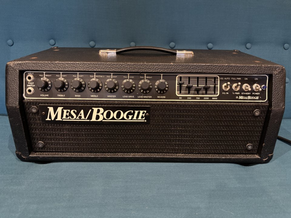 Mesa Boogie Mark III 3-Channel 100-Watt Guitar Amp Head 1988 - Blue Stripe + Flightcase de segunda mano · Foto 1 de 8 · Barcelona · 2500 €