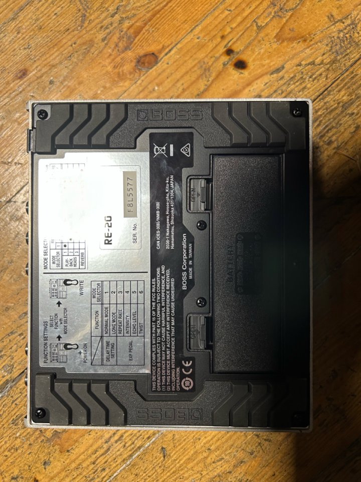 BOSS RE-20 Space Echo