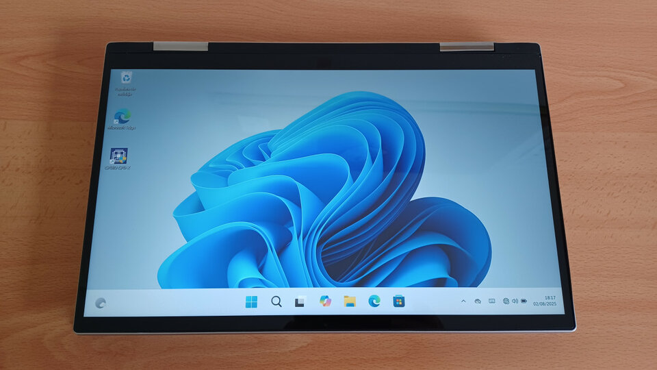 Portátil HP 14" Convertible Táctil i5-11gen. RAM 16 GB. Nvme ssd 500GB 1080