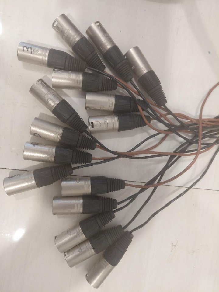 Material de audio Mogami neutrik de segunda mano · Foto 6 de 10 · Lugo · 450 €