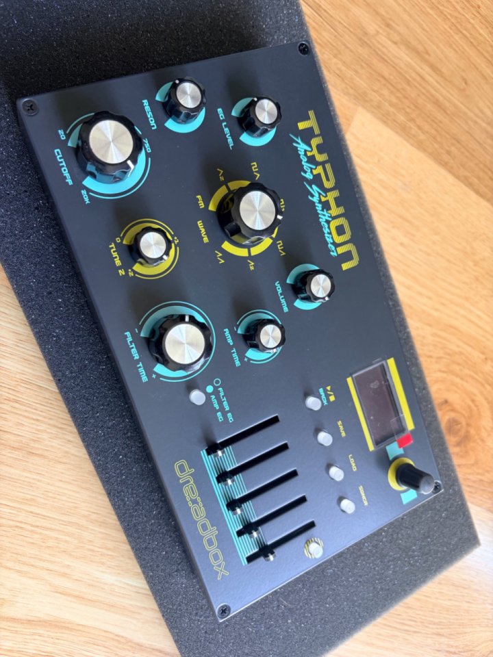 Dreadbox Typhon de segunda mano · Foto 3 de 4 · Girona · 350 €