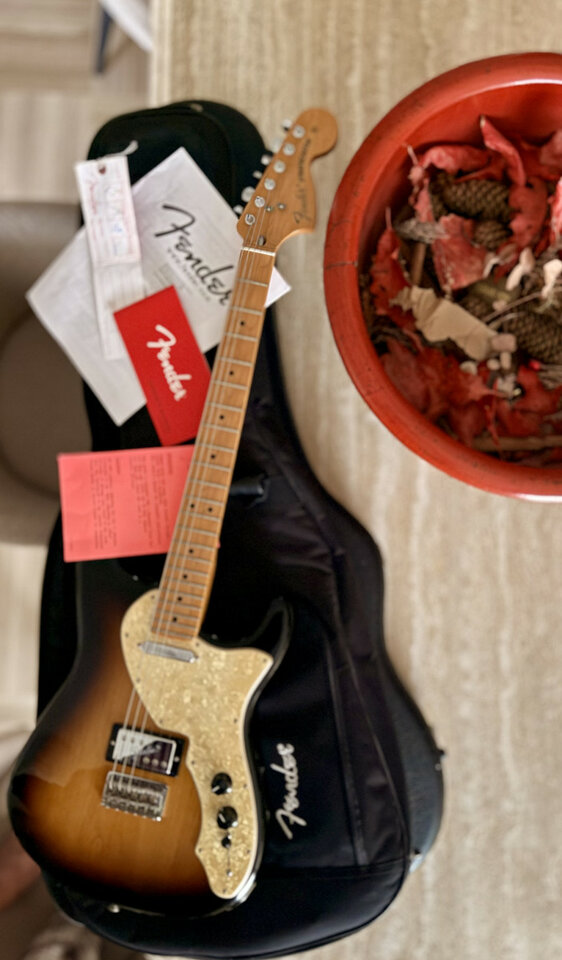 Fender stratocaster PAWN SHOP '70S stratocaster  de luxe