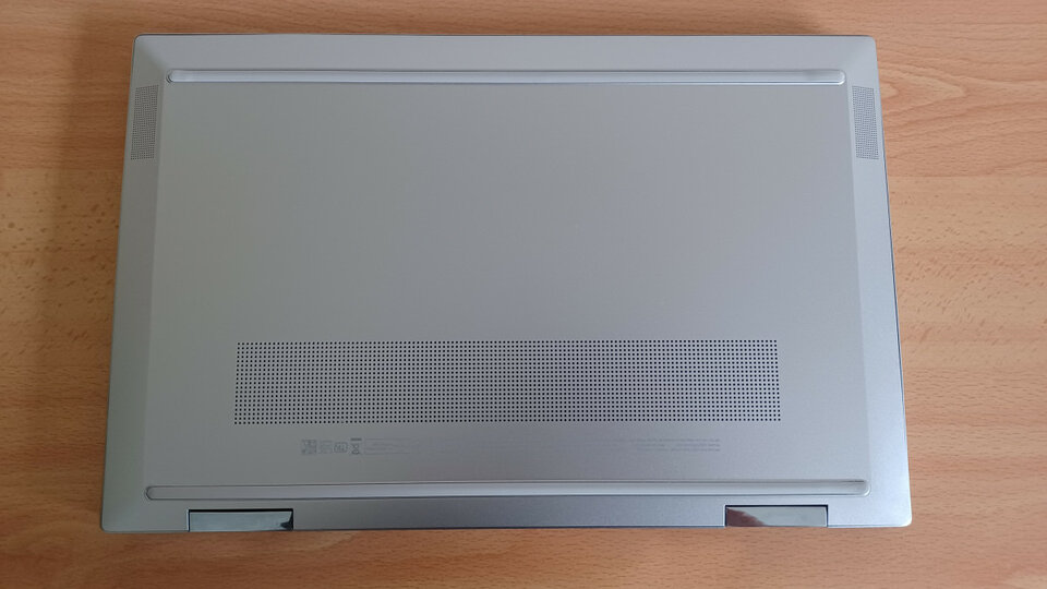 Portátil HP 14" Convertible Táctil i5-11gen. RAM 16 GB. Nvme ssd 500GB 1080