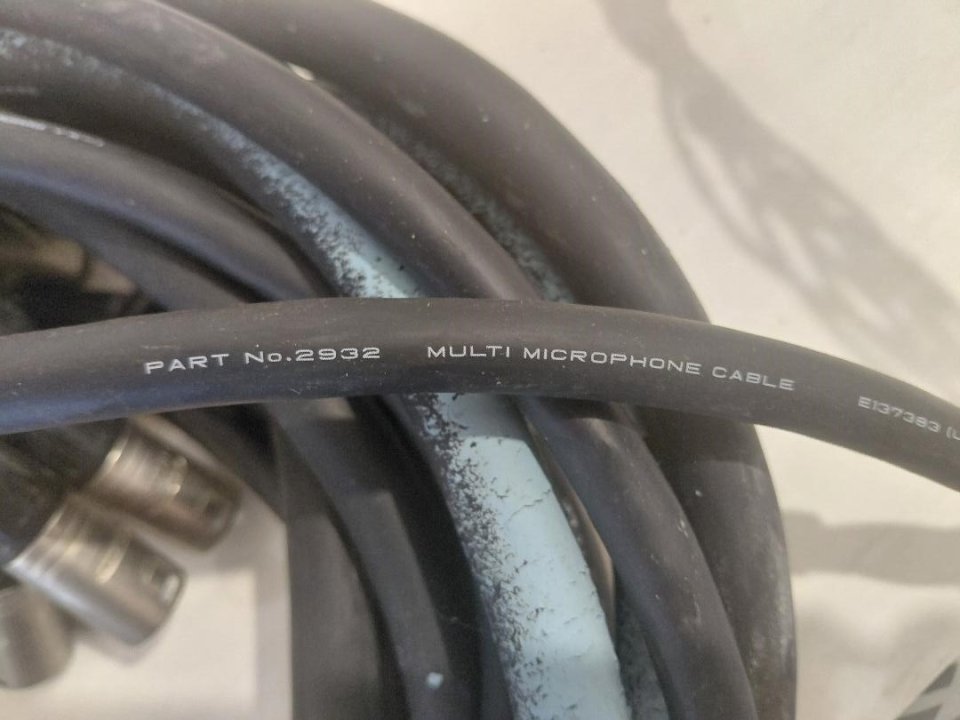 Material de audio Mogami neutrik de segunda mano · Foto 8 de 10 · Lugo · 450 €