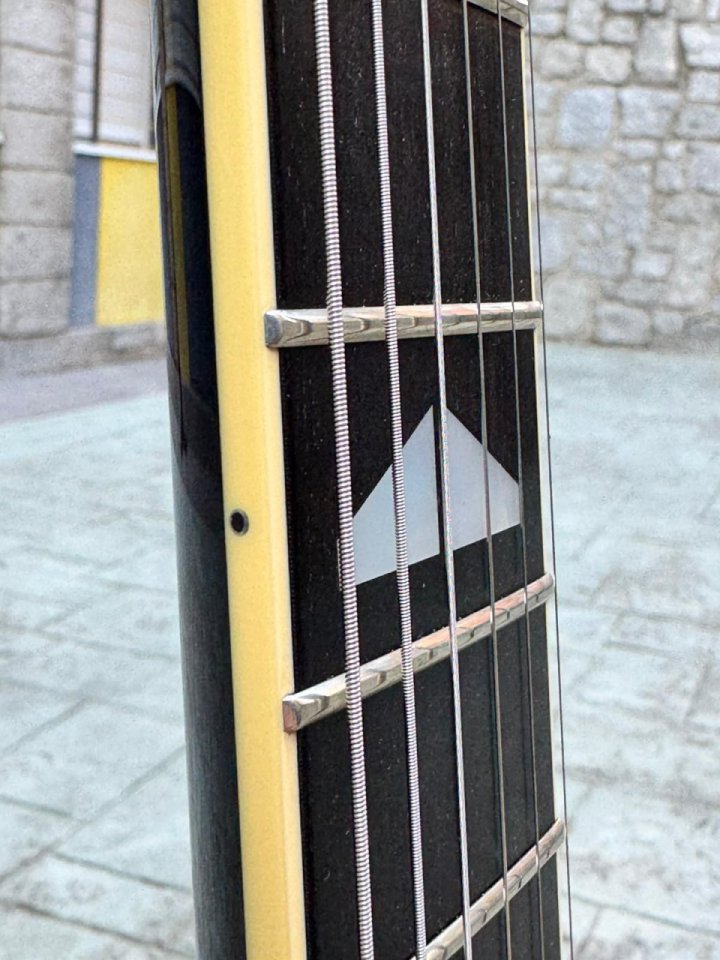 Yamaha SG2000 Black – Estado NOS / Como nueva – 2.500 € de segunda mano · Foto 6 de 10 · Madrid · 2500 €