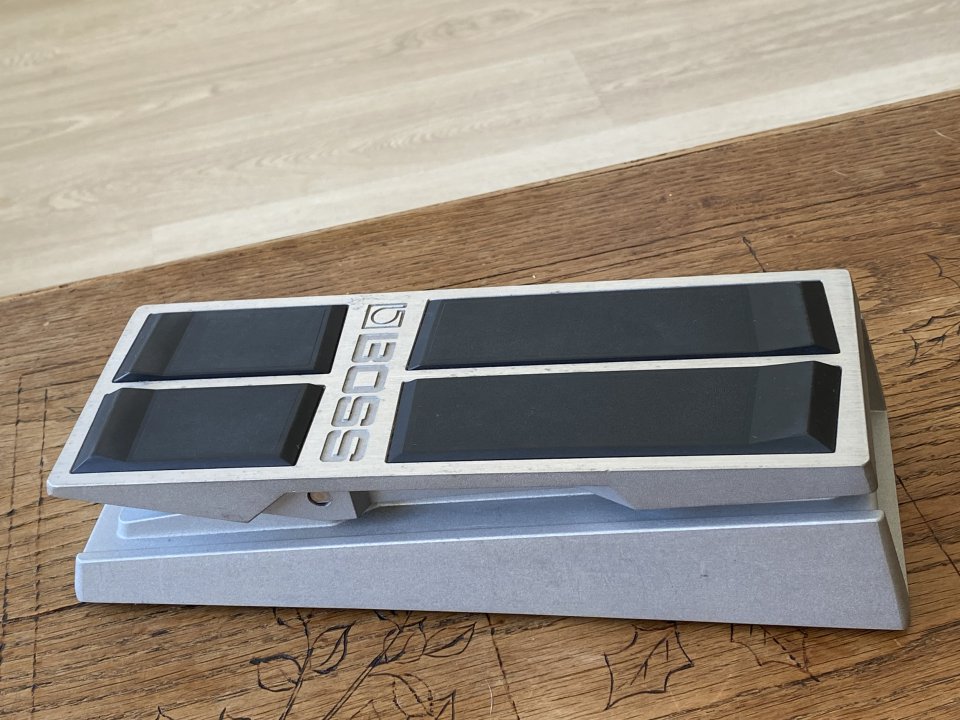 Boss FV-500H Pedal de Volumen / Expresión de segunda mano · Foto 2 de 9 · Barcelona · 85 €