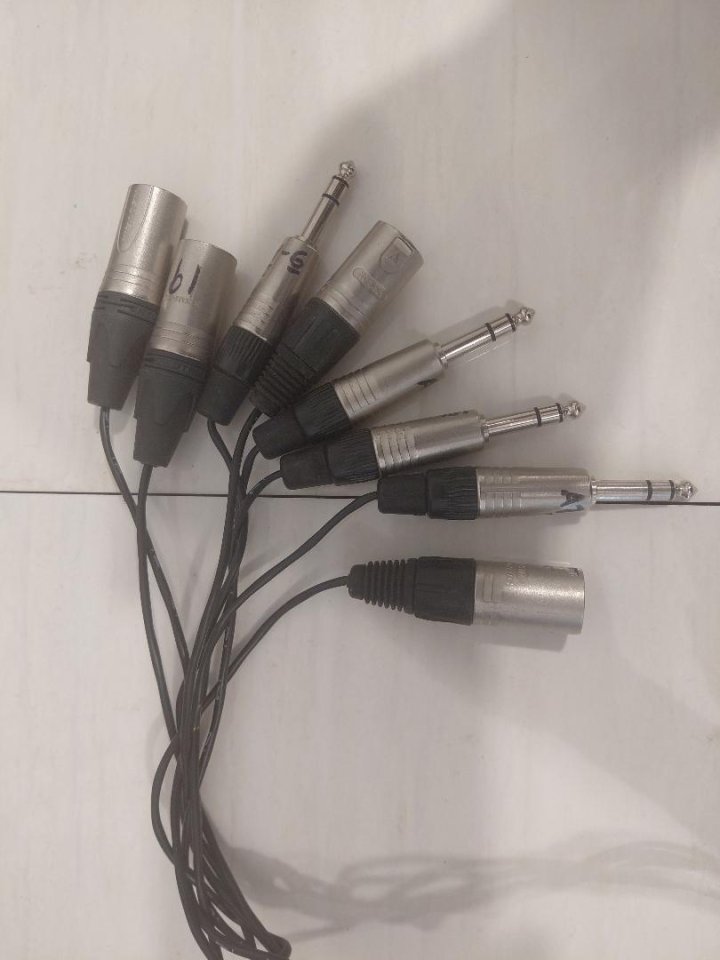 Material de audio Mogami neutrik de segunda mano · Foto 9 de 10 · Lugo · 450 €