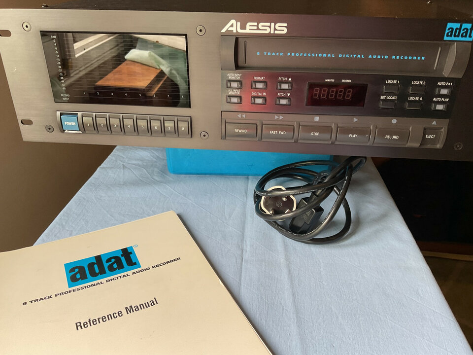 ALESIS ADAT