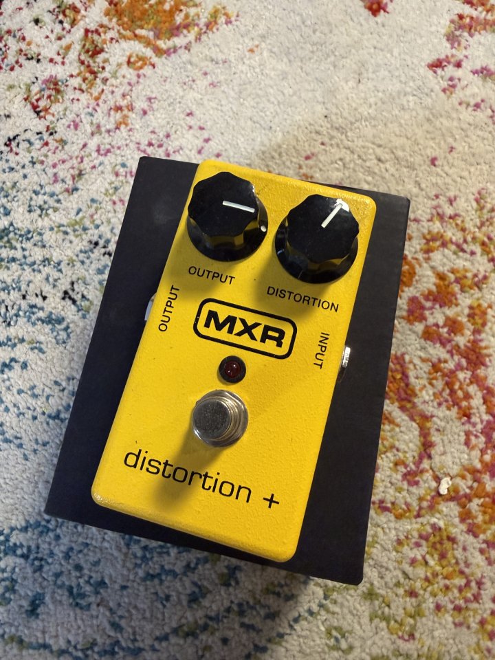 Mxr distortion + de segunda mano · Foto 1 de 2 · Sevilla · 70 €