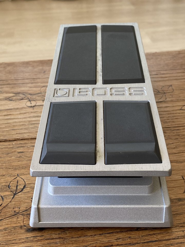 Boss FV-500H Pedal de Volumen / Expresión de segunda mano · Foto 5 de 9 · Barcelona · 85 €