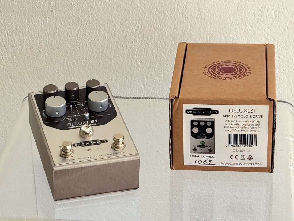 Origin Effects DELUXE 61 amp y tremolo de segunda mano · Foto 1 de 9 · Tarragona · 325 €