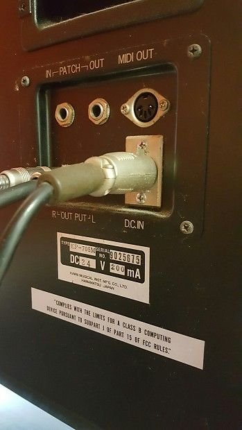 Piano electro acústico Kawai 705 M