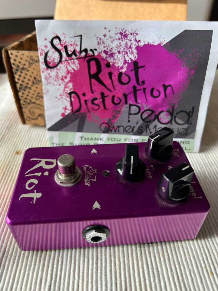 Suhr Riot + Tubescreamer Mini (OFERTA)