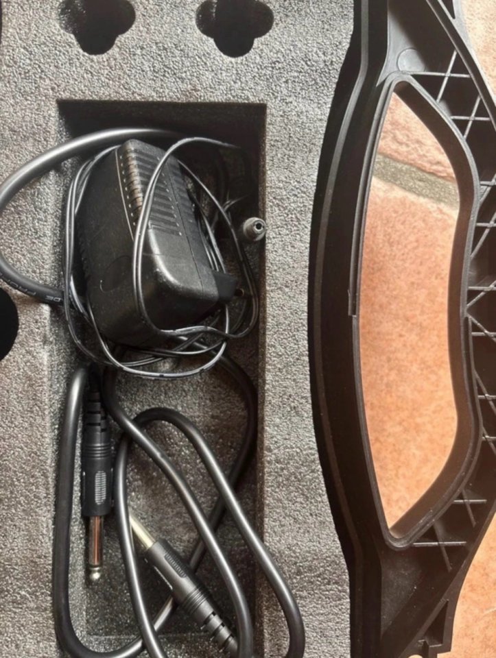 Receptor inalámbrico doble LD Systems U506 R2 con antenas, cables y maletín de segunda mano · Foto 5 de 6 · Cádiz · 160 €