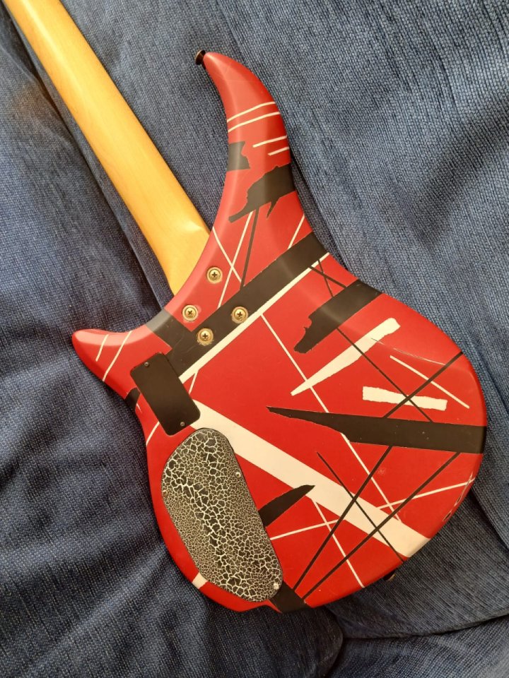 Epiphone ebm4 90s - custom paint Frankenstrat - soft relic