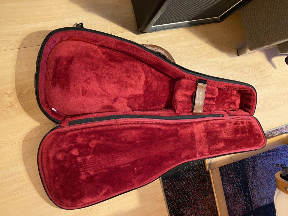Funda Gibson Marrón Premium Guitarra de segunda mano · Foto 2 de 9 · Madrid · 95 €