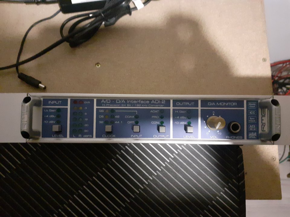 Rme adi 2 convertidor ad/da