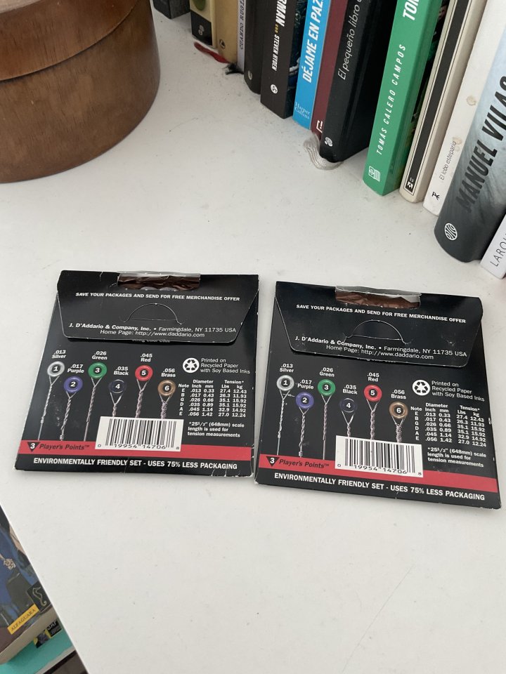 Cuerdas D’Addario Chromes 0.13 cambio para Xavi de segunda mano · Foto 2 de 4 · Sevilla