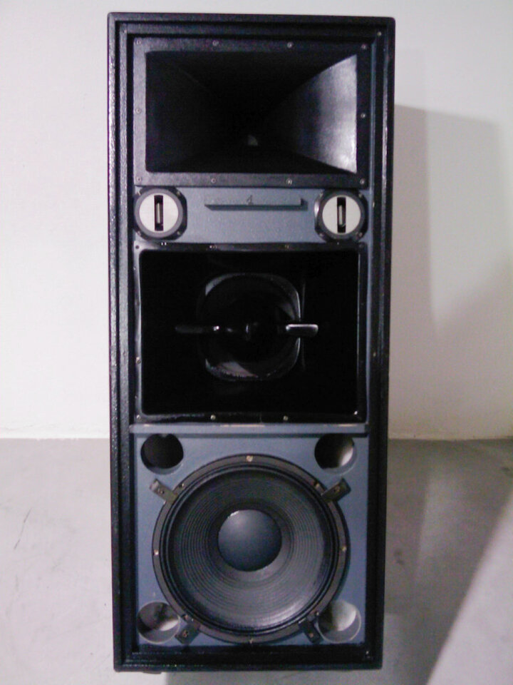 Cajas CS15/12 Especial de segunda mano · Foto 10 de 13 · Palencia · 3600 €