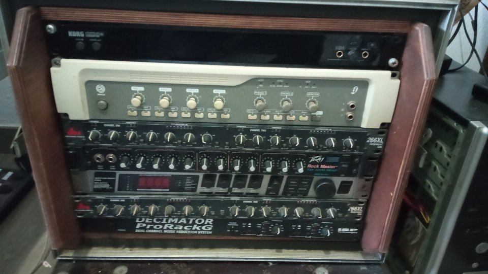 Triaxis,Mesa Boogie 20:20,Laboga Mr Hector,Decimator Pro Rack y mucho más de segunda mano · Foto 3 de 9 · Asturias · 12345 €