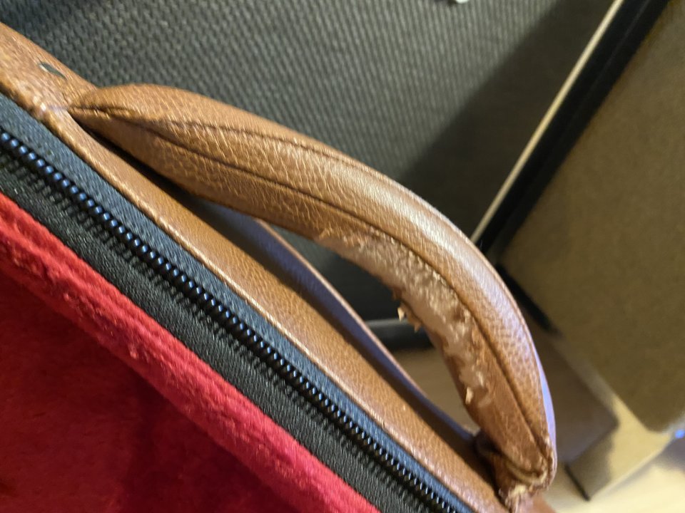 Funda Gibson Marrón Premium Guitarra de segunda mano · Foto 8 de 9 · Madrid · 95 €
