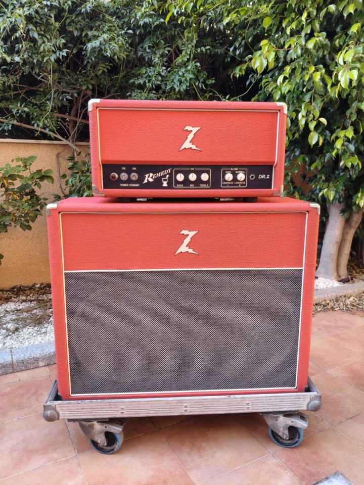 Amplificador Dr Z Remedy 40w + Caja 2x12 Rojos + Flight Case a medida