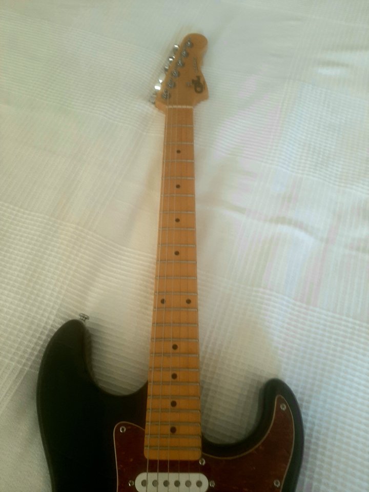 GYL STRATOCASTER LEGACY de segunda mano · Foto 3 de 6 · Illes Balears · 460 €