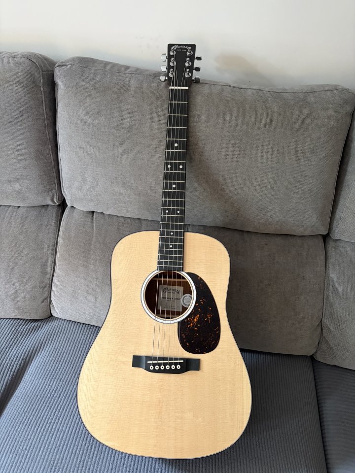 Martin DJR-10 Dreadnought Junior