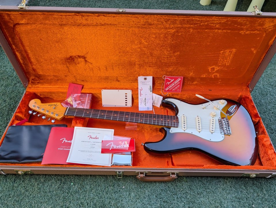 Fender American Vintage II 1961 Stratocaster RW 3TS de segunda mano · Foto 1 de 10 · A Coruña · 1750 €